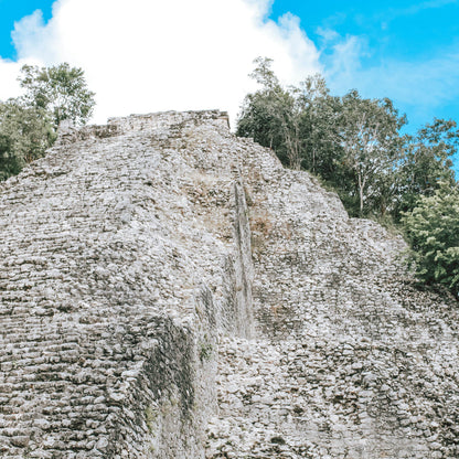 Templo de Cobá y Cenote